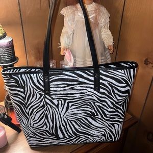 Micheal kors zebra tote